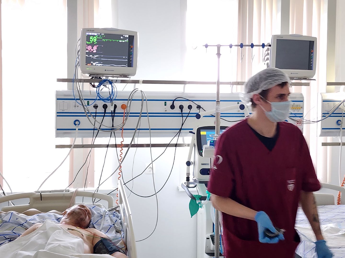 медработник, медицина, донбасс, волонтеры,