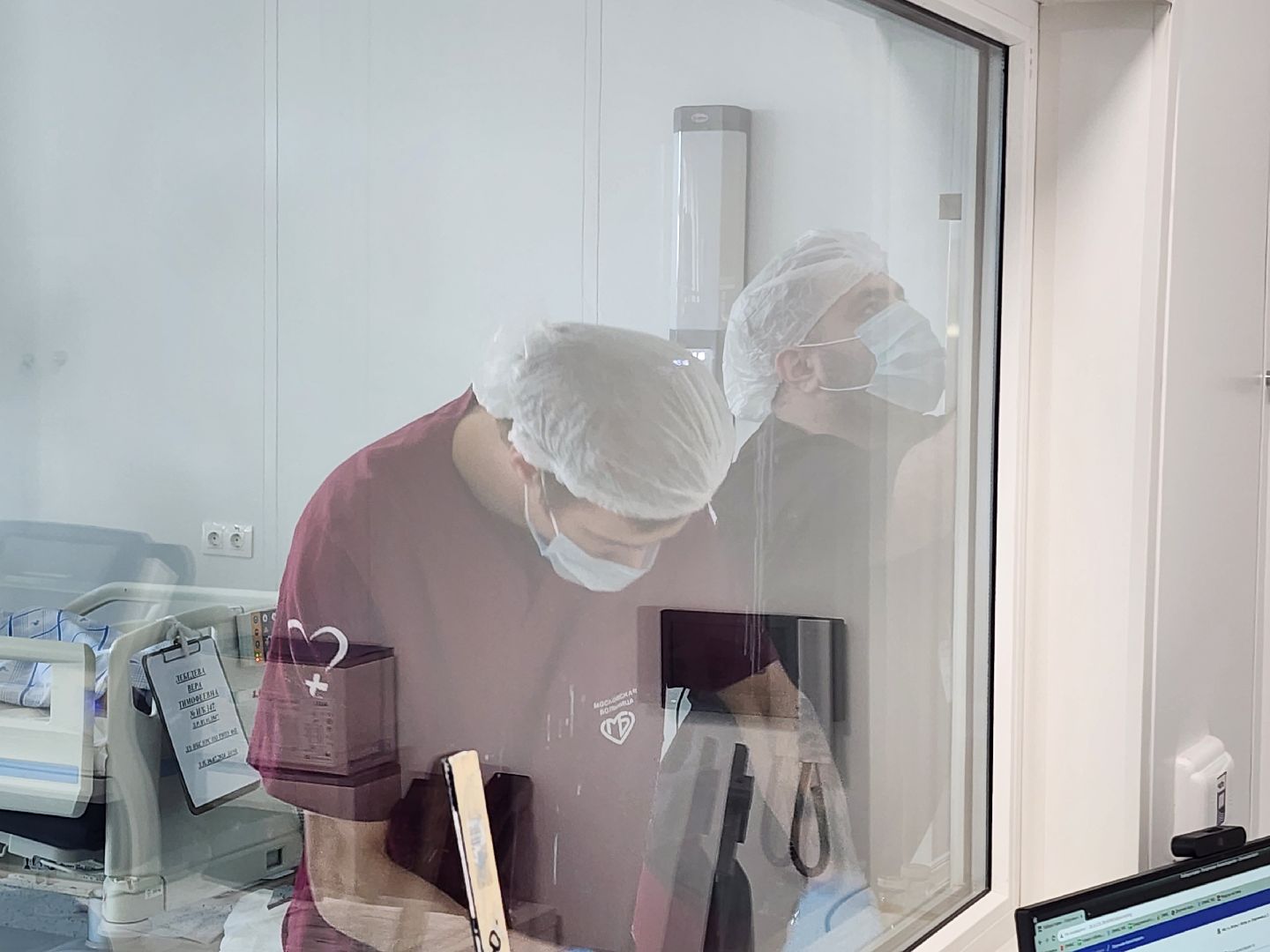 медработник, медицина, донбасс, волонтеры,