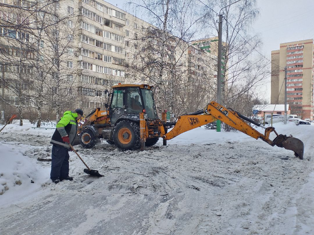 благоустройство, двор, снег, Лосино-Петровский, коммунальщики