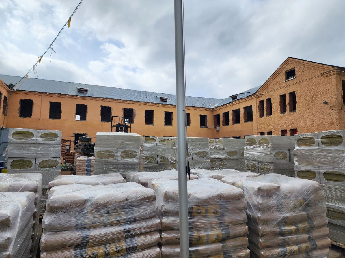 Солнечногорск, Ремонт школы, Рабочие, Образование, Ученики,