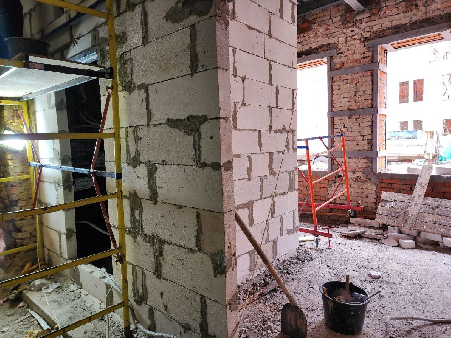 Солнечногорск, Ремонт школы, Рабочие, Образование, Ученики,