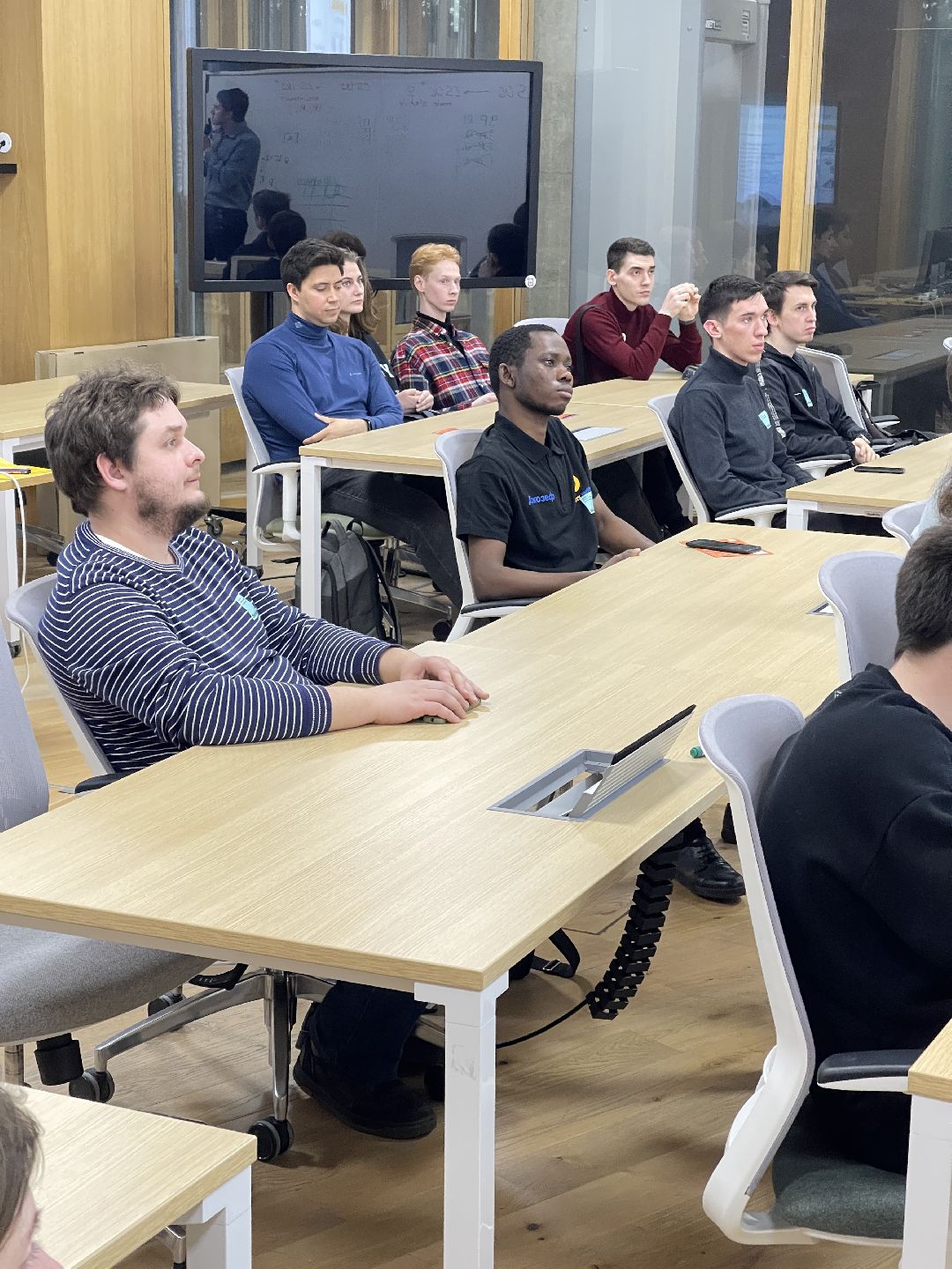 Сколково, образование, наука, абитуриенты, энергетика, электросети, студенты, ученые,