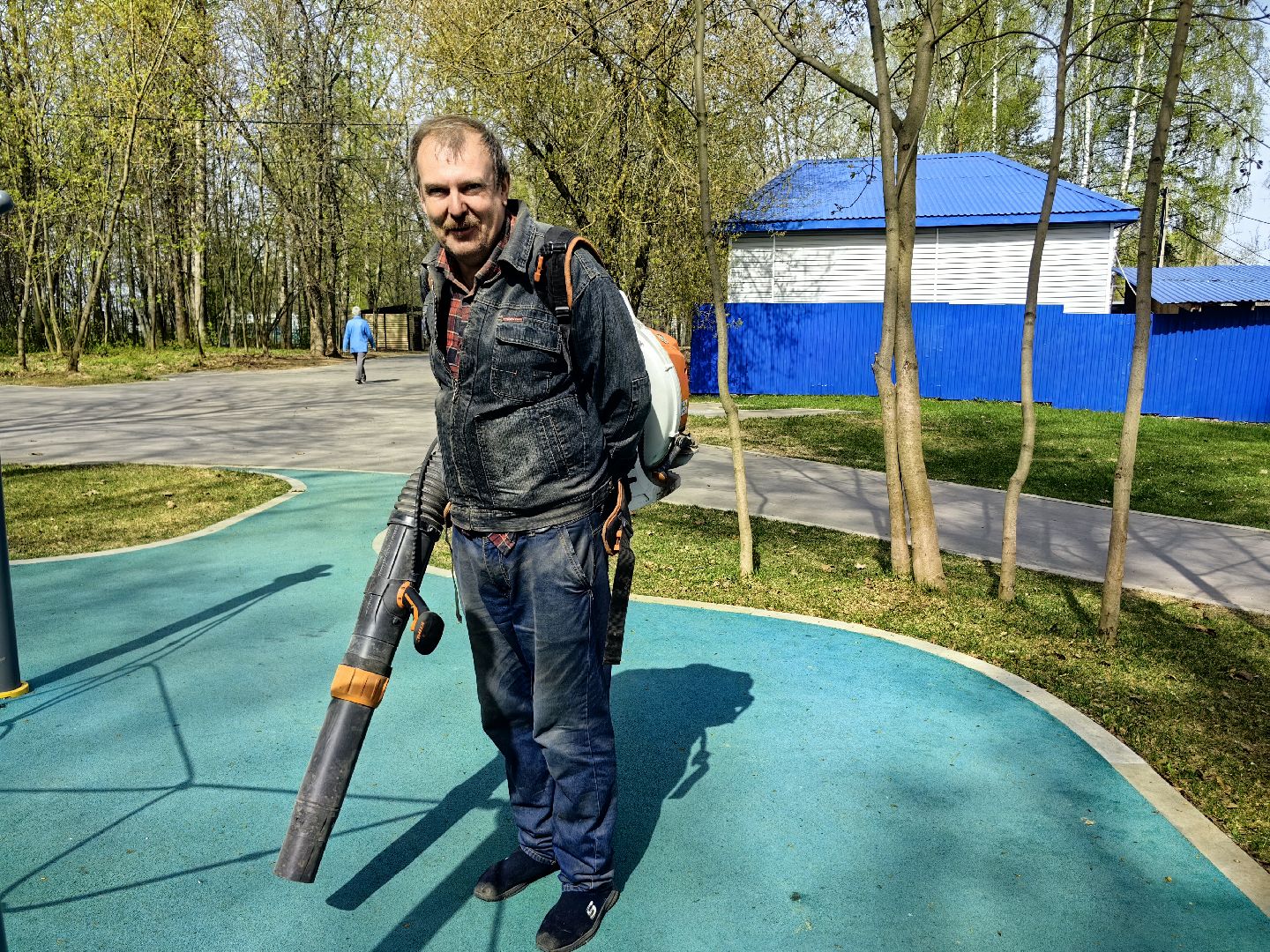 уборка парка, пылесос, листва, благоустровйство,