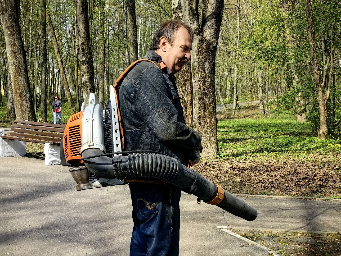 уборка парка, пылесос, листва, благоустровйство,