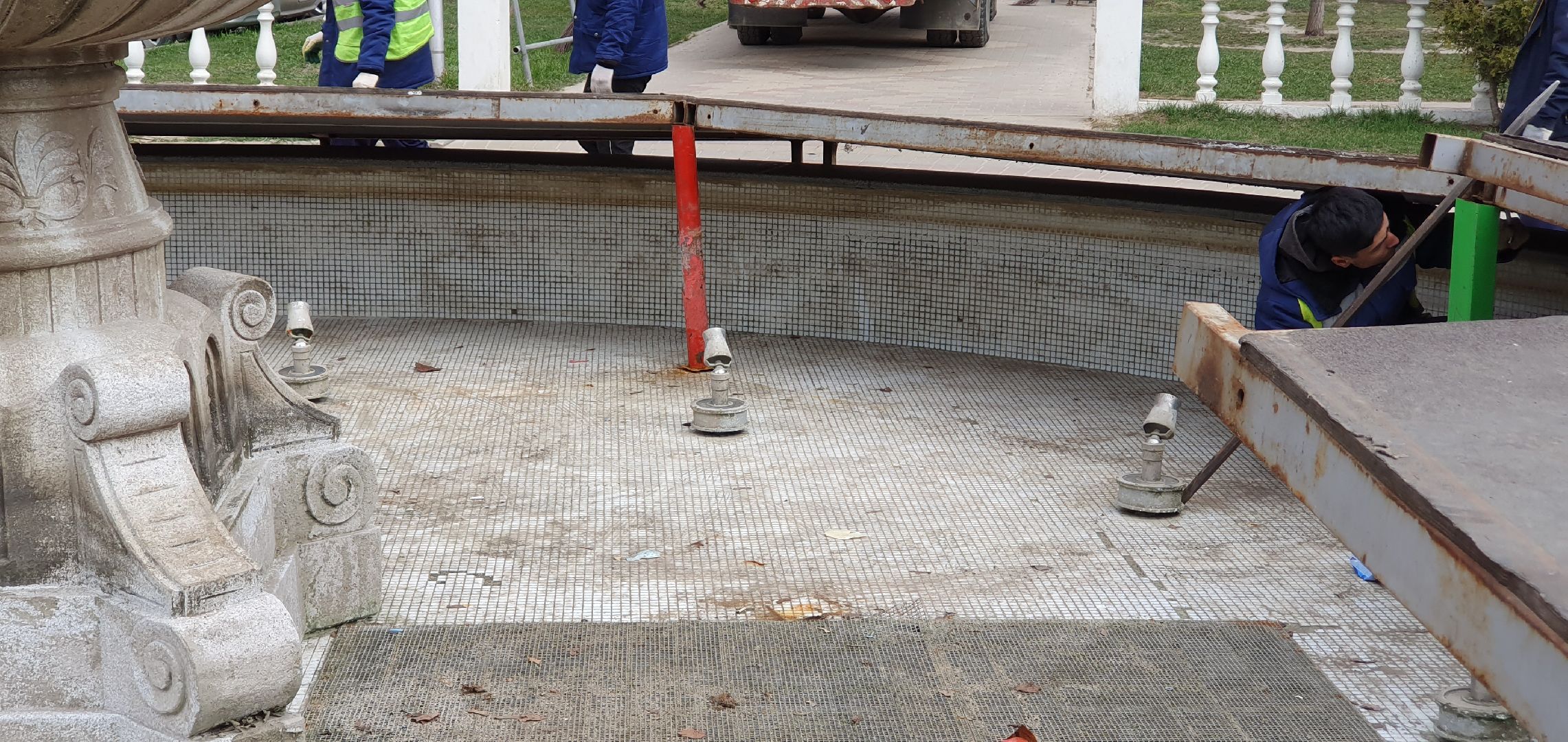 пуск фонтана, проверка работоспособности, регламентные работы,