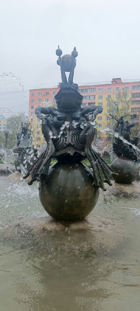 Дмитров, Фонтаны,