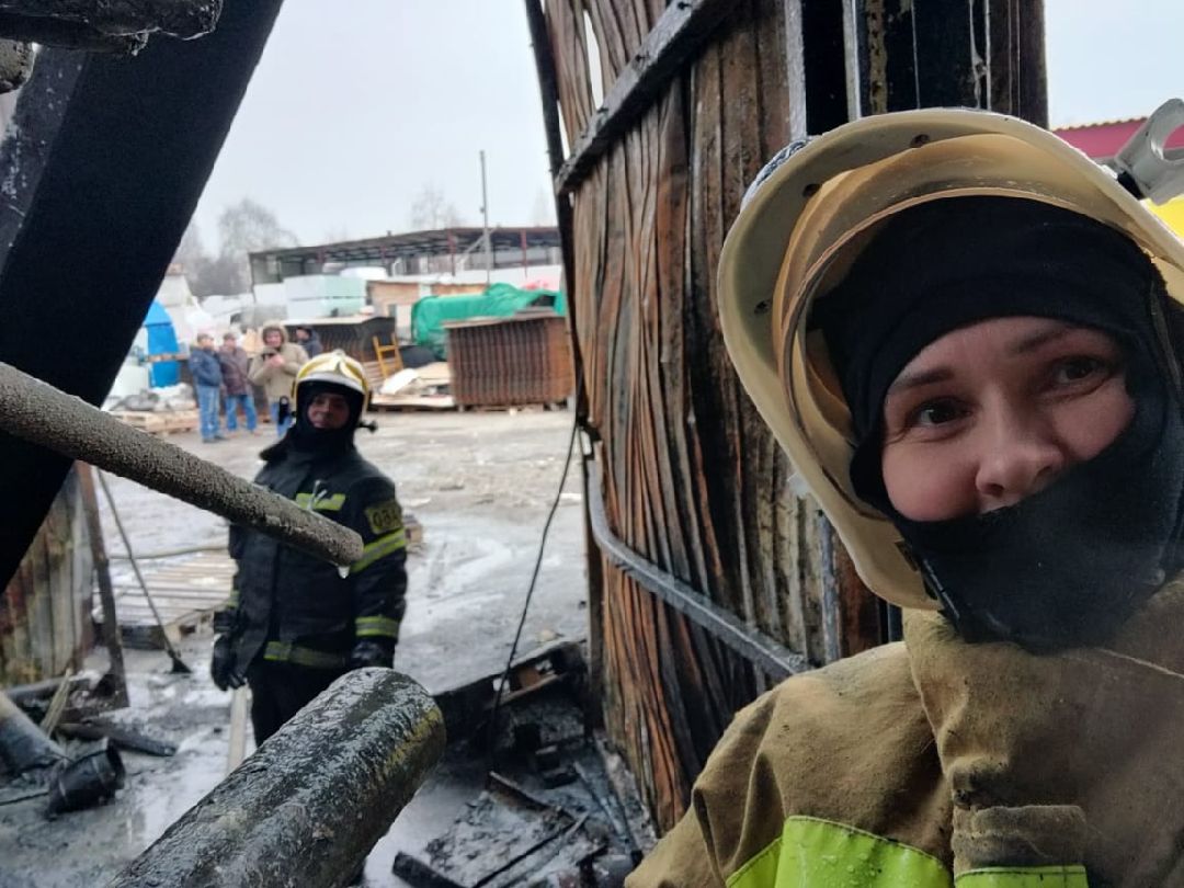 Врач, пожарные