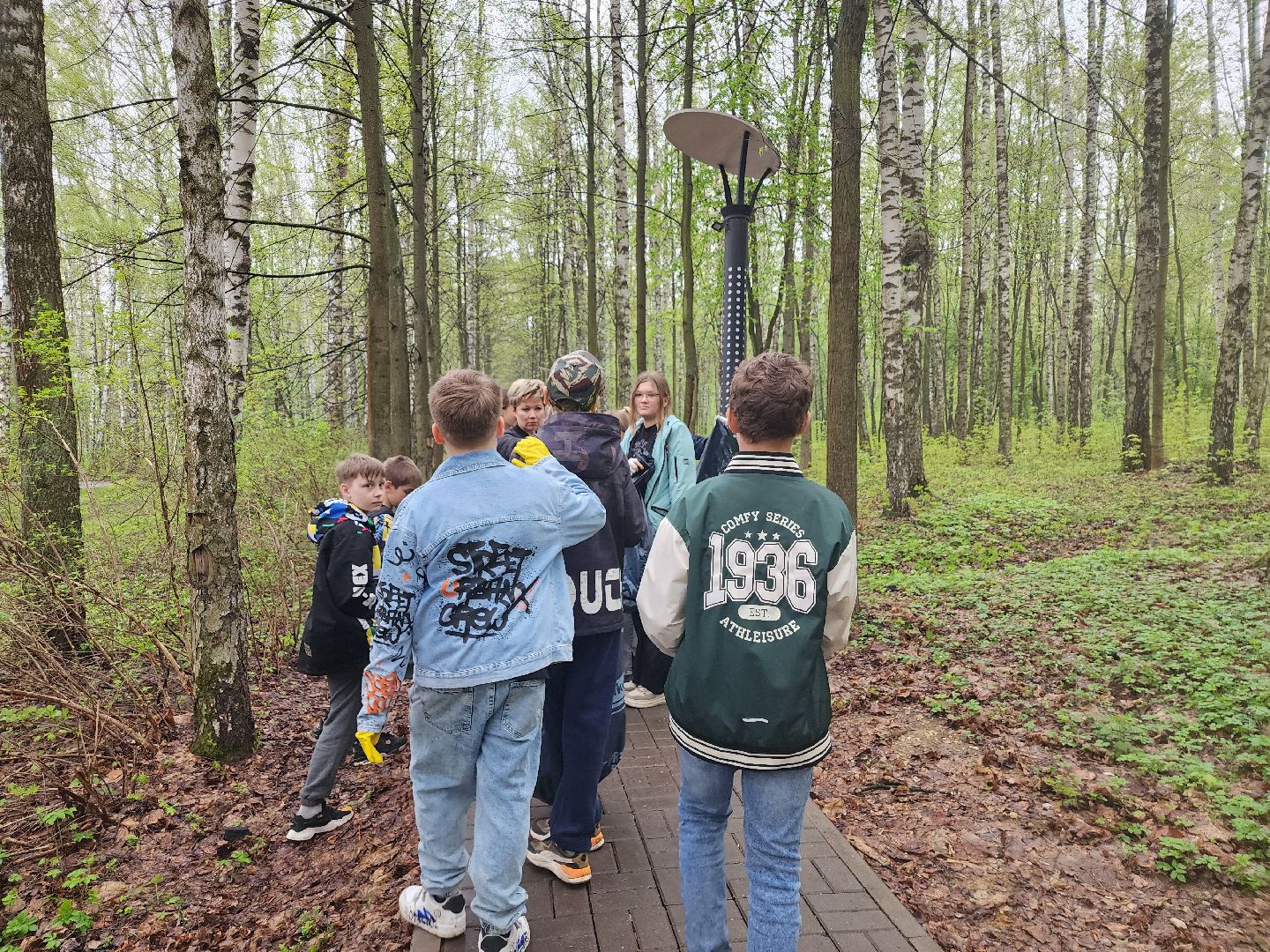 День добрых дел, уборка общественных территорий, школьники, Ногинск, Богородский городской округ,