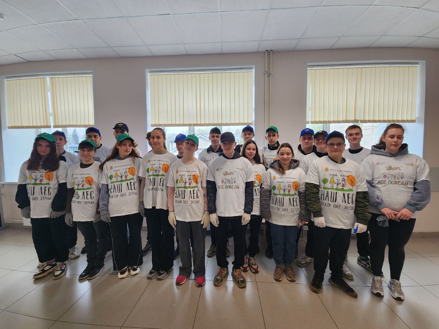 день добрых дел, ногинск, школа, посадка деревьев, сосновая аллея,