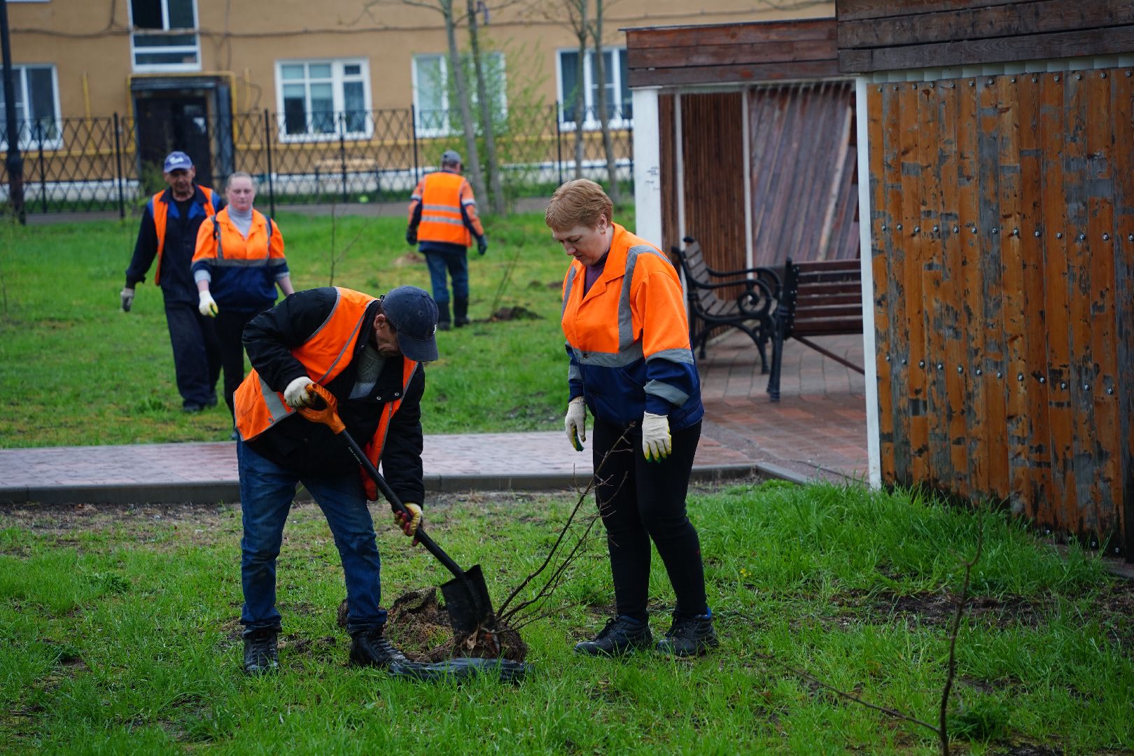 субботник, областной субботник, Рошаль, парк, парк Крестов брод, озеленение,