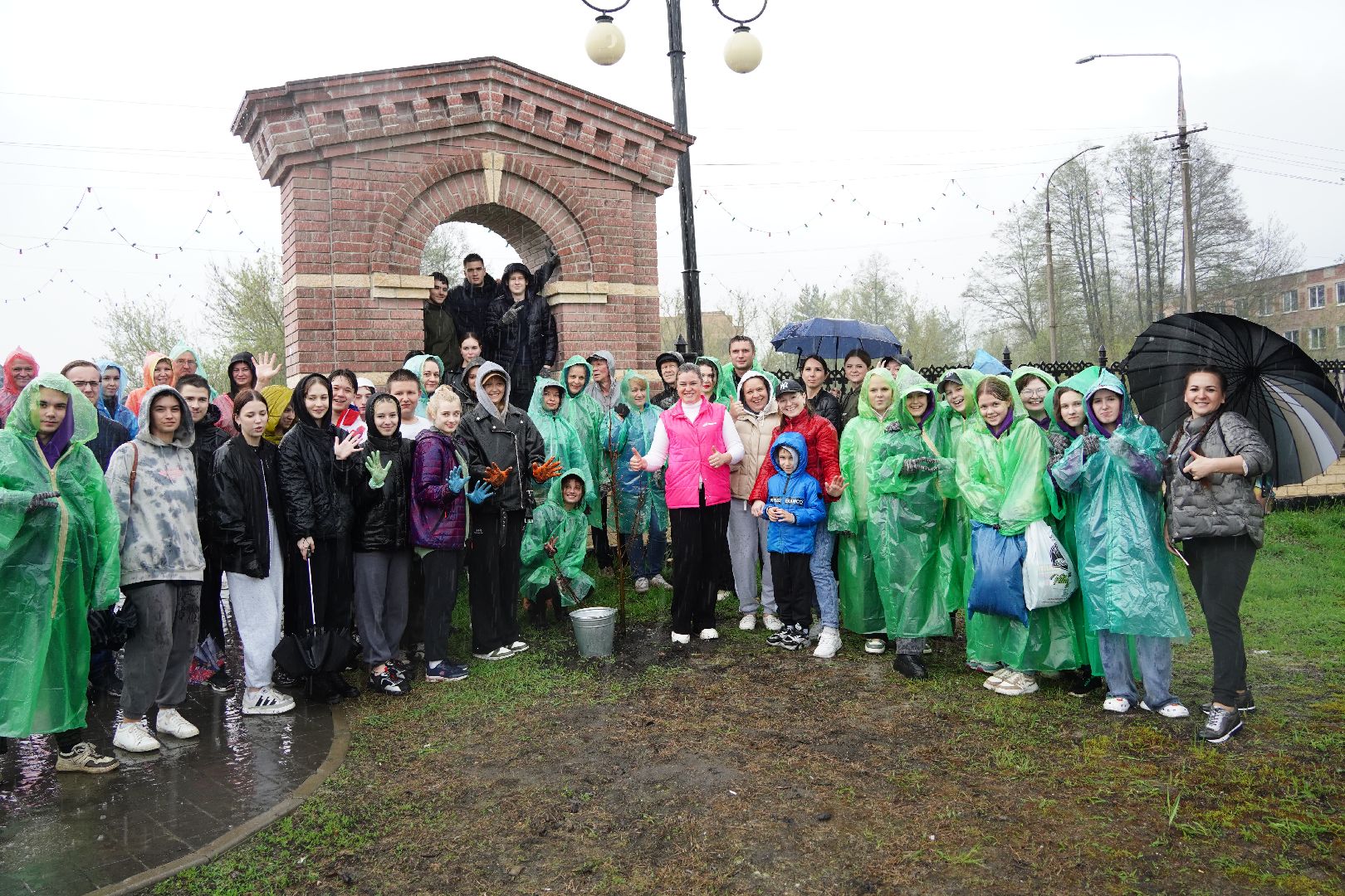 субботник, областной субботник, Рошаль, парк, парк Крестов брод, озеленение,