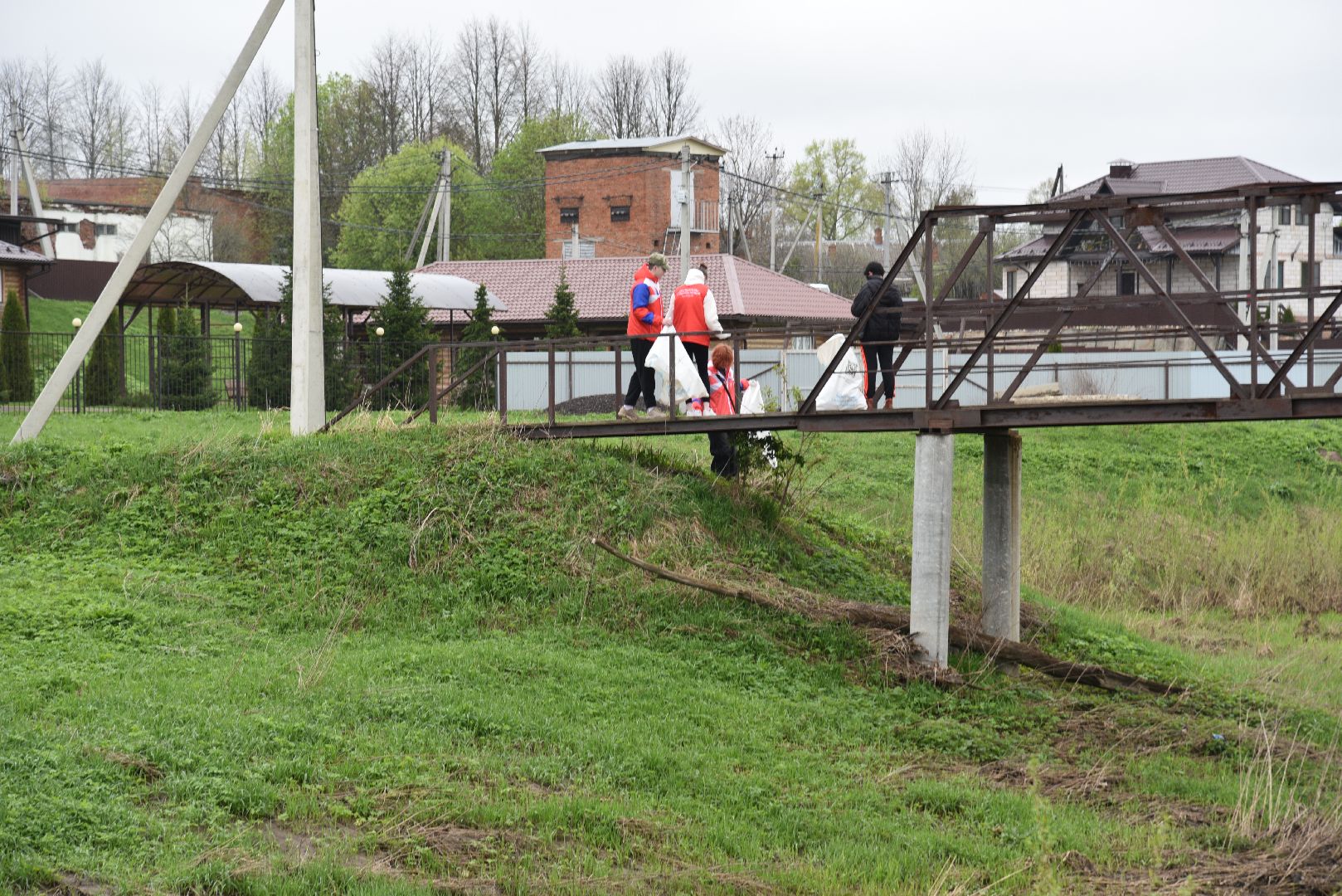 лотошино, лотошинский стадион, вода россии, субботник, экология, река,