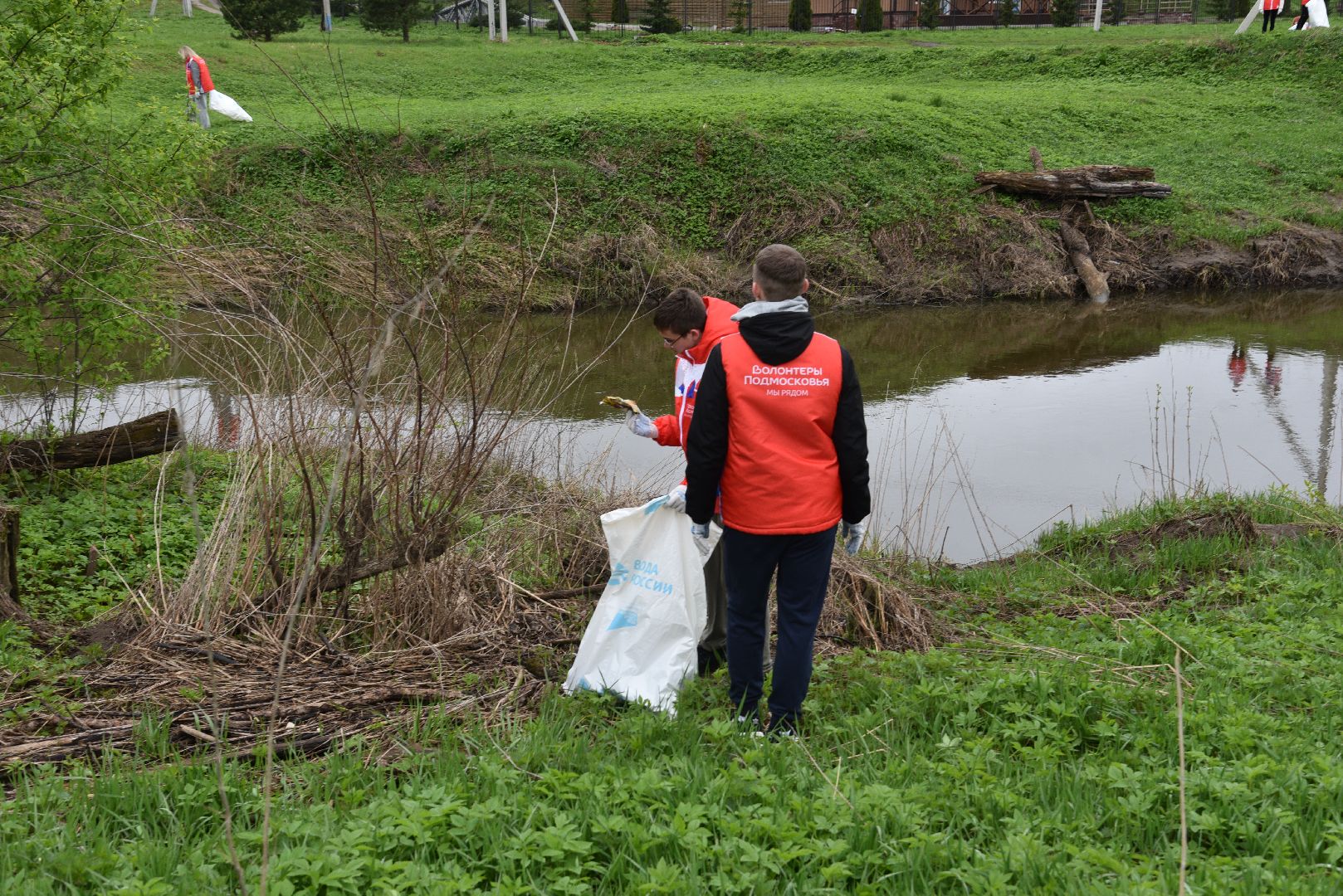 лотошино, лотошинский стадион, вода россии, субботник, экология, река,