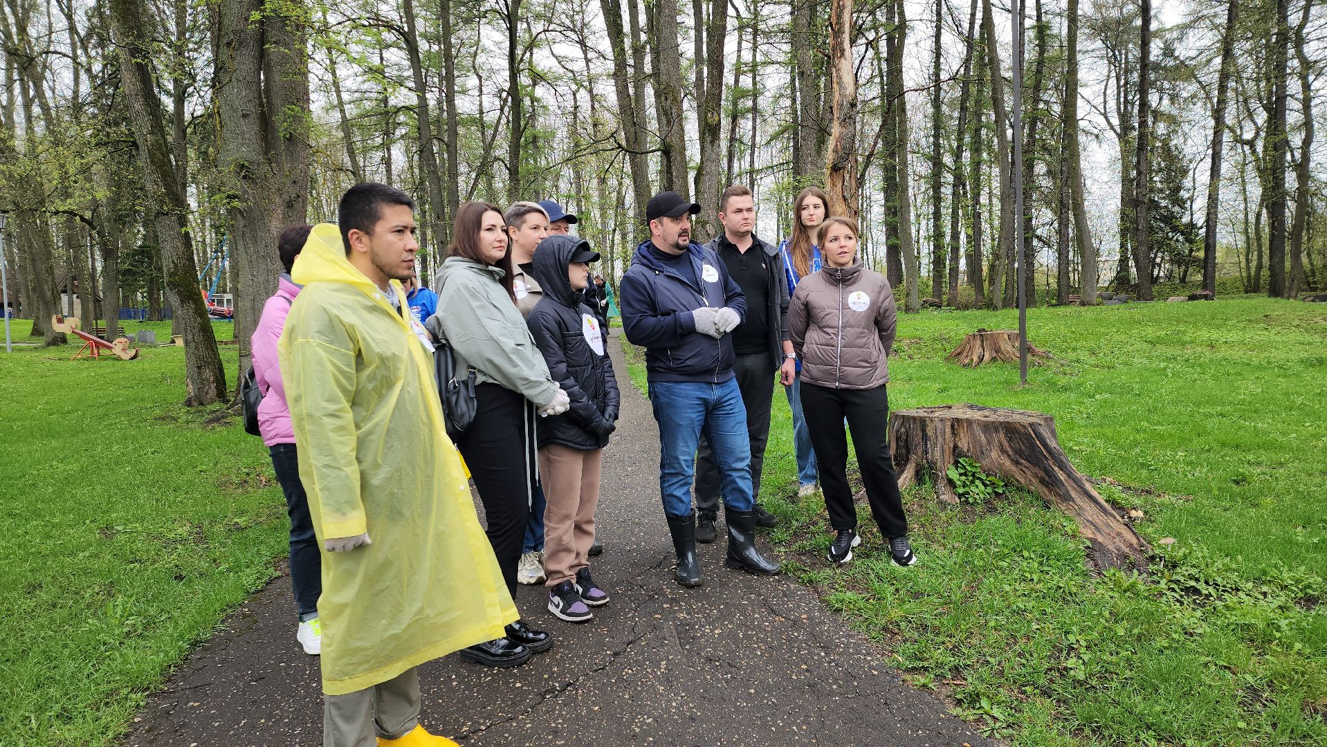 Городок, Парк, посадка кленов, аллея кленов, Благоустройство, субботник, день добрых дел, руза,