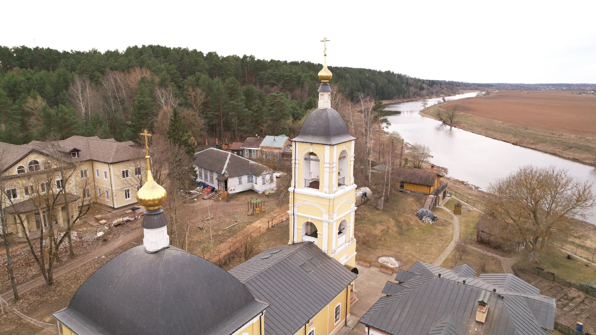 Звенигород, видео с коптера, храм,