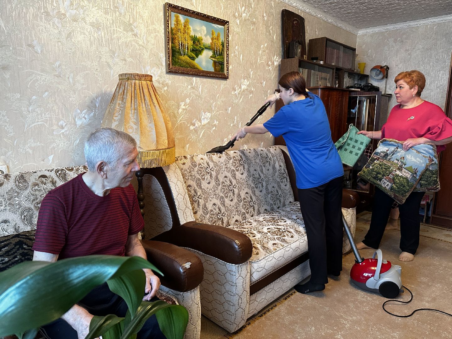 воскресенск, день добрых дел, пенсионеры, волонеры, школьники,