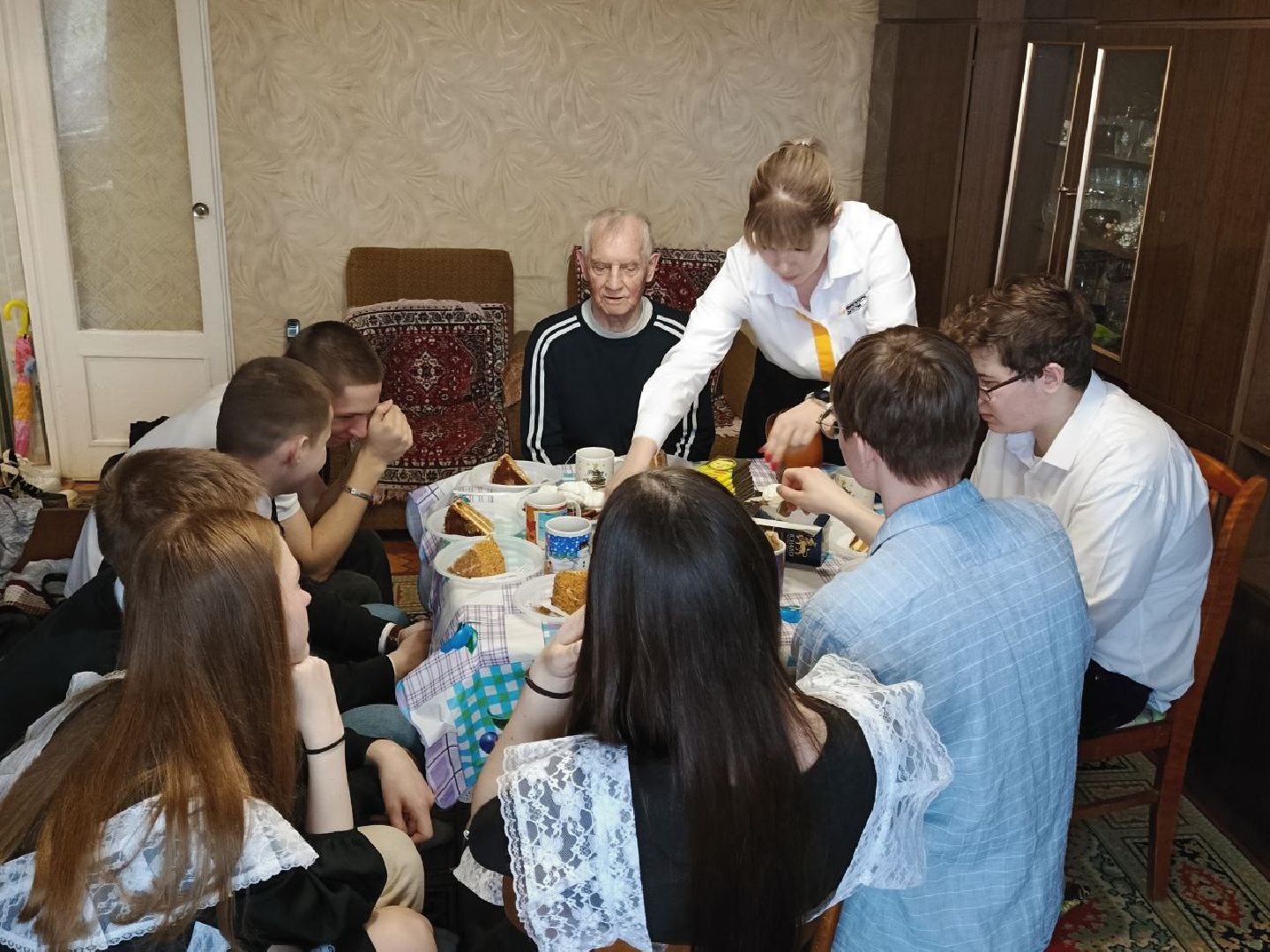 Солнечногорск, день добрых дел, школьники, Ветеран, Ученики,