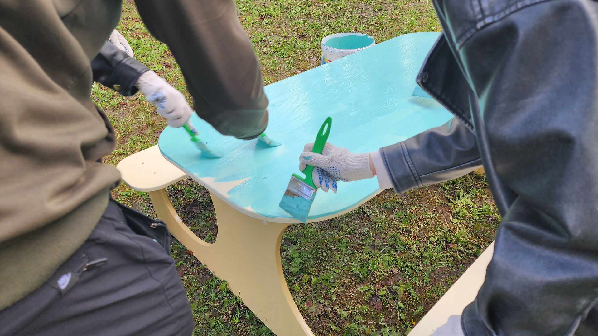 кашира, день добрых дел, скамья дружбы, министерство благоустройства, городской парк, благотворительная акция,