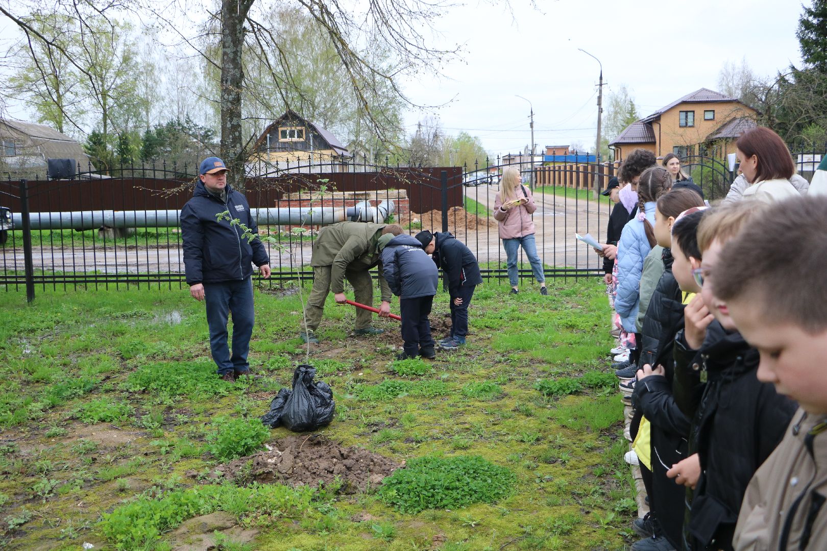 лотошино, лотошинская школа 1, день добрых дел, экологическая акция, экология,