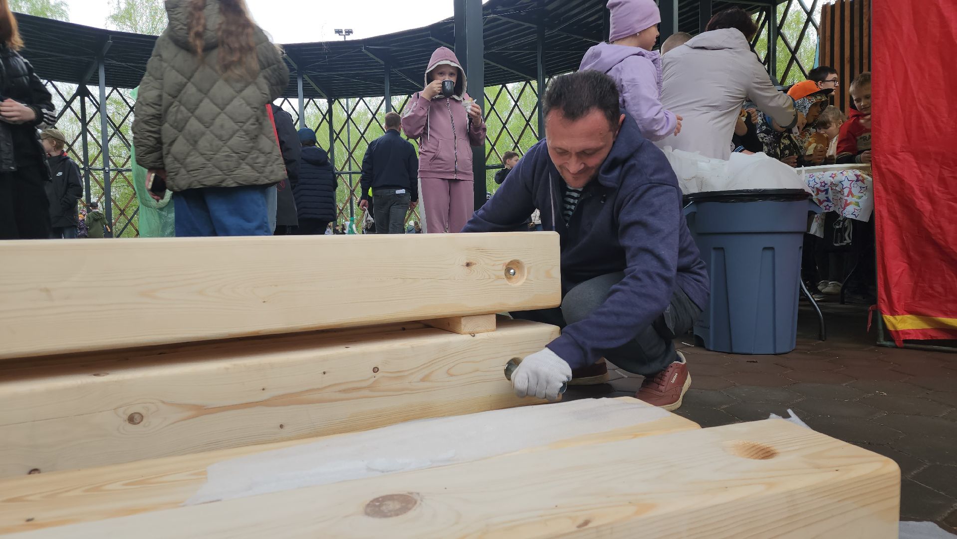 егорьевск, день добрых дел, лавочки, мастер класс, дети, студенты, парк, 200 лет егорьевску,