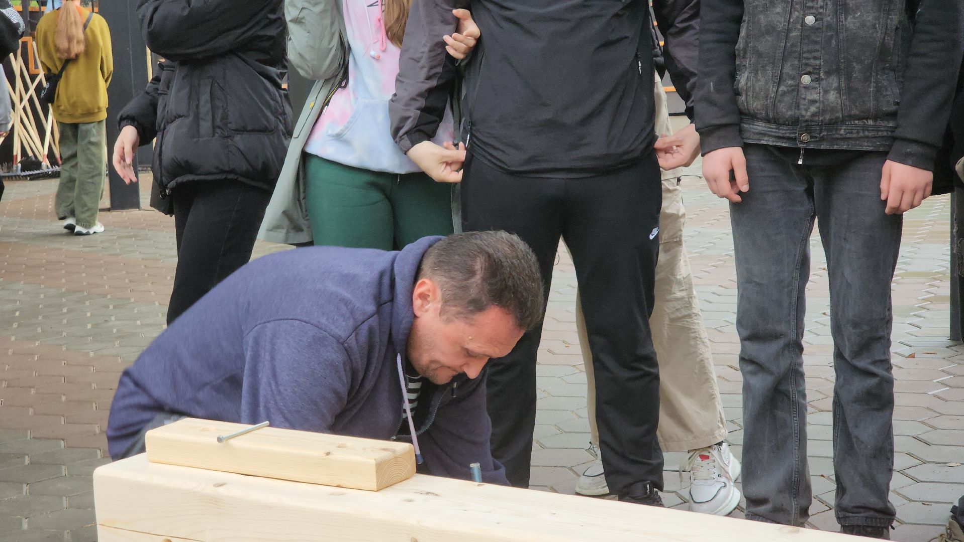 егорьевск, день добрых дел, лавочки, мастер класс, дети, студенты, парк, 200 лет егорьевску,