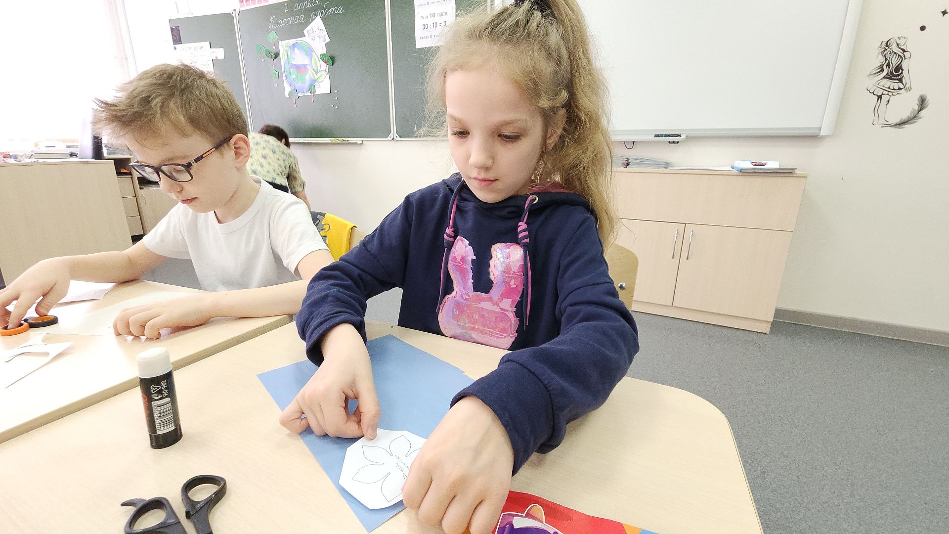 электросталь, мой город, жители города, акция, акция доброе дело, день добрых дел, гимназия 9, школьники, посадка деревьев,