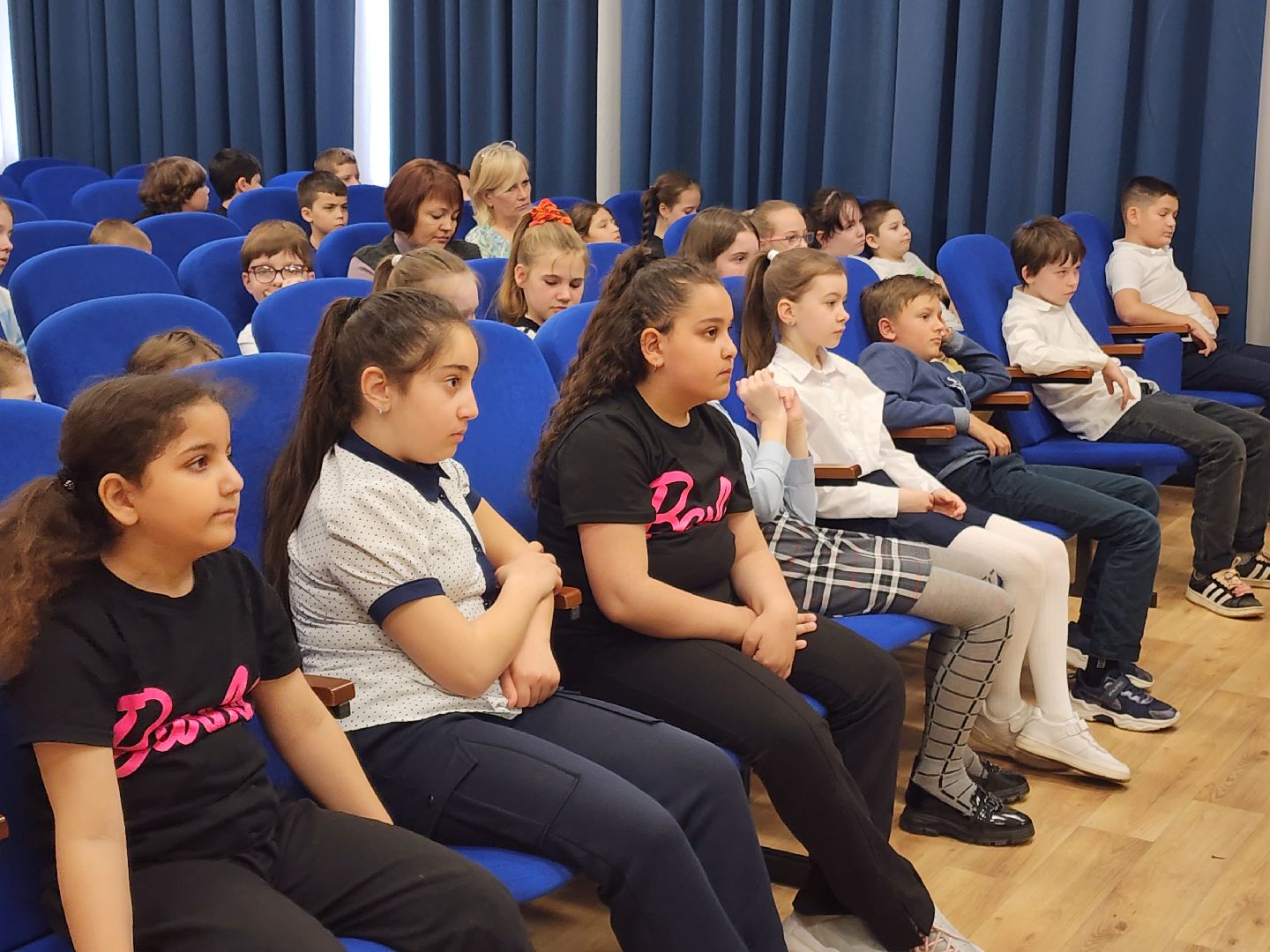 день добрых дел, песни победы,