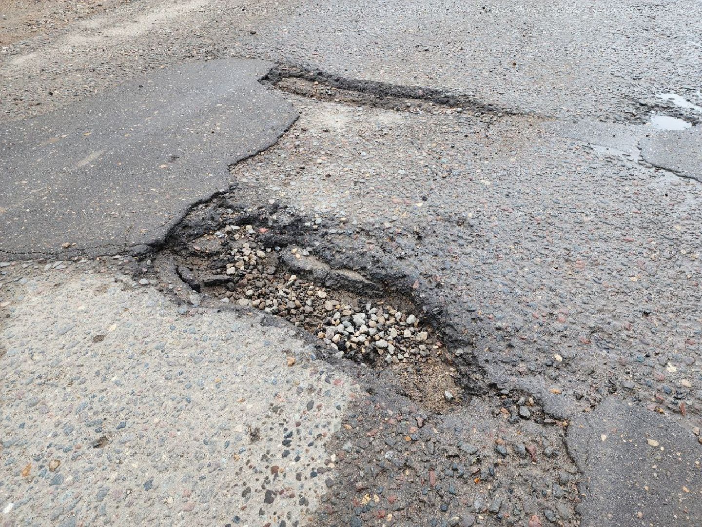 можайск, можайский городской округ, подмосковье, выездная администрация, глава муниципалитета, обращения граждан, жалобы, ямочный ремонт,