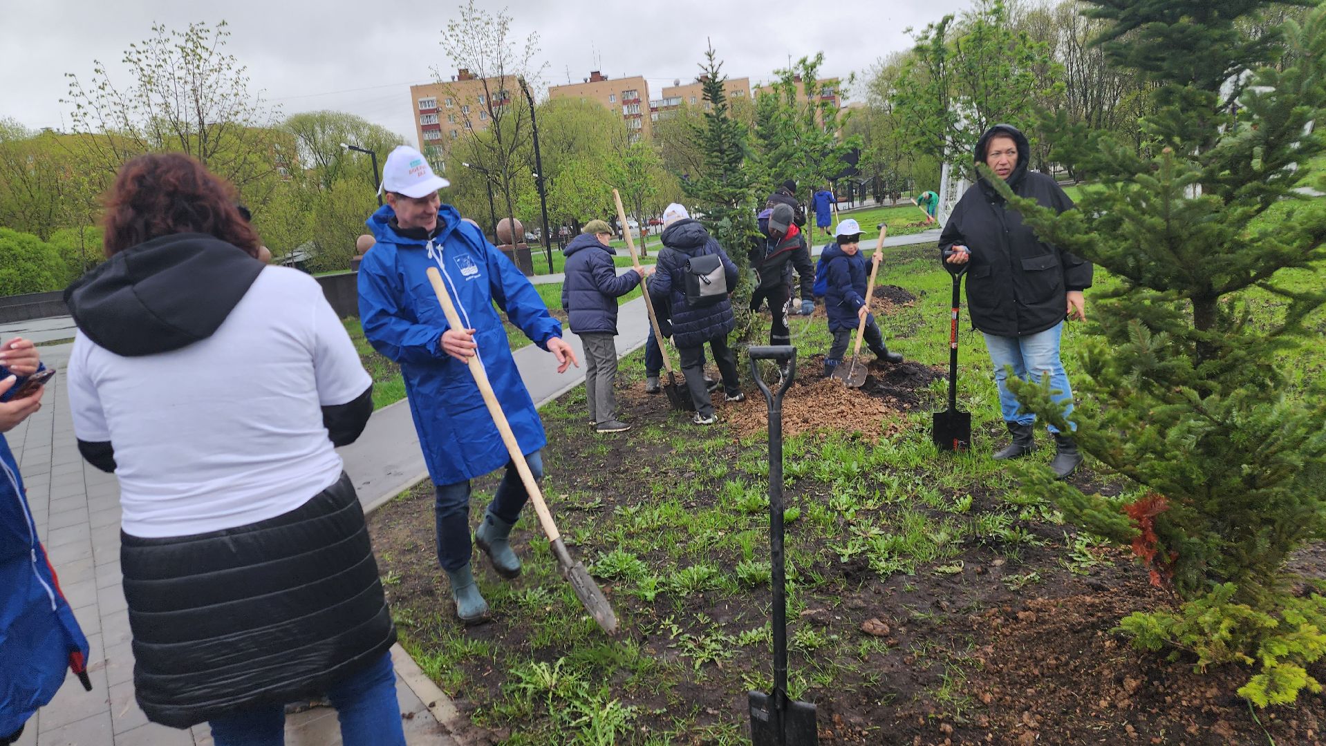 долгопрудный, субботник, день добрых дел, лес победы, общественный огород, пихты, владислав юдин,