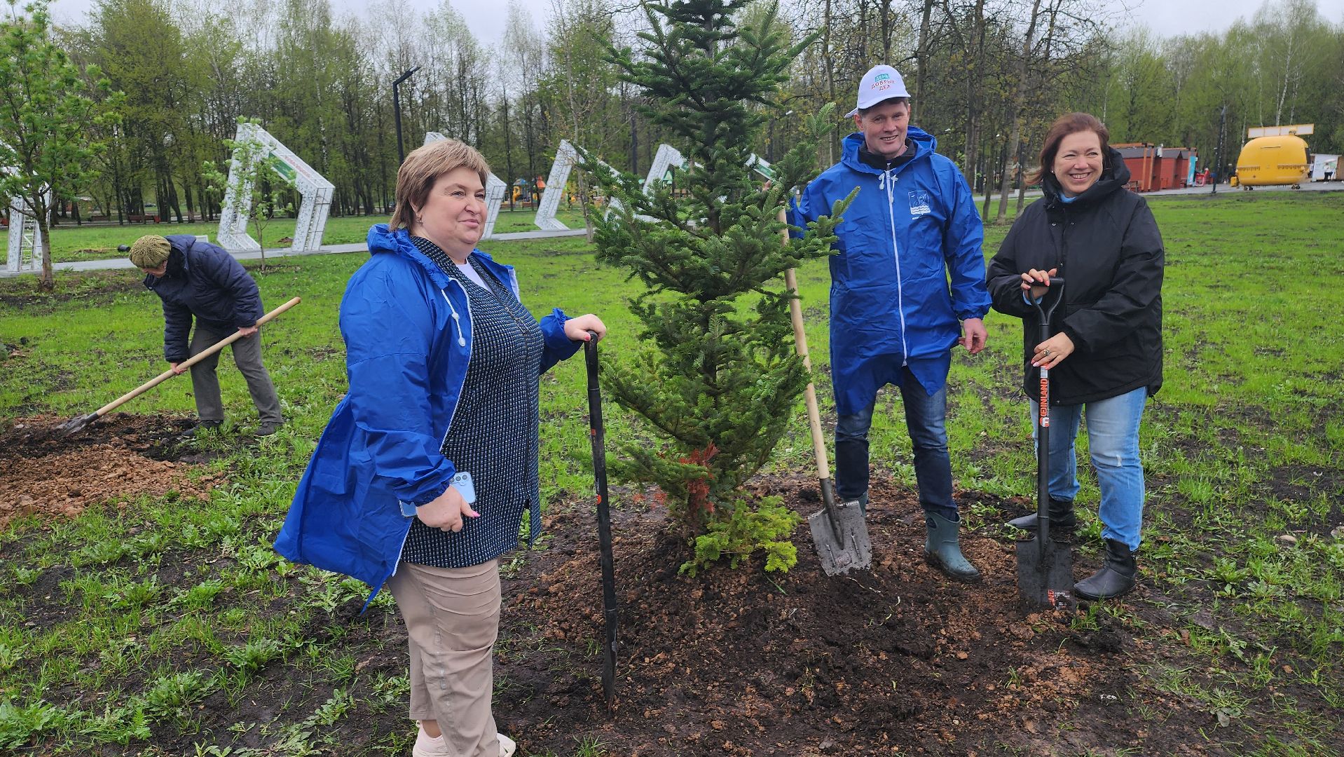 долгопрудный, субботник, день добрых дел, лес победы, общественный огород, пихты, владислав юдин,