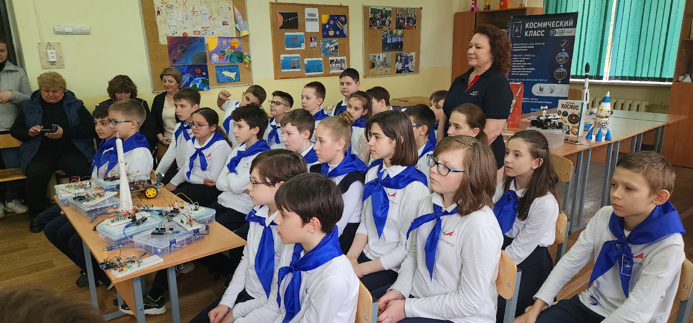 космический класс, Востряковский лицей 1, Домодедово, Александр Гребенкин, МКС, Роскосмос,
