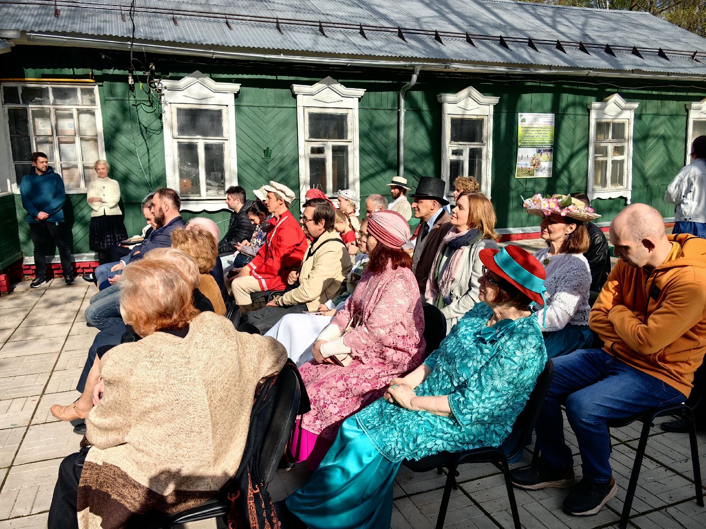 музей, экспонаты, 19 век, актеры,