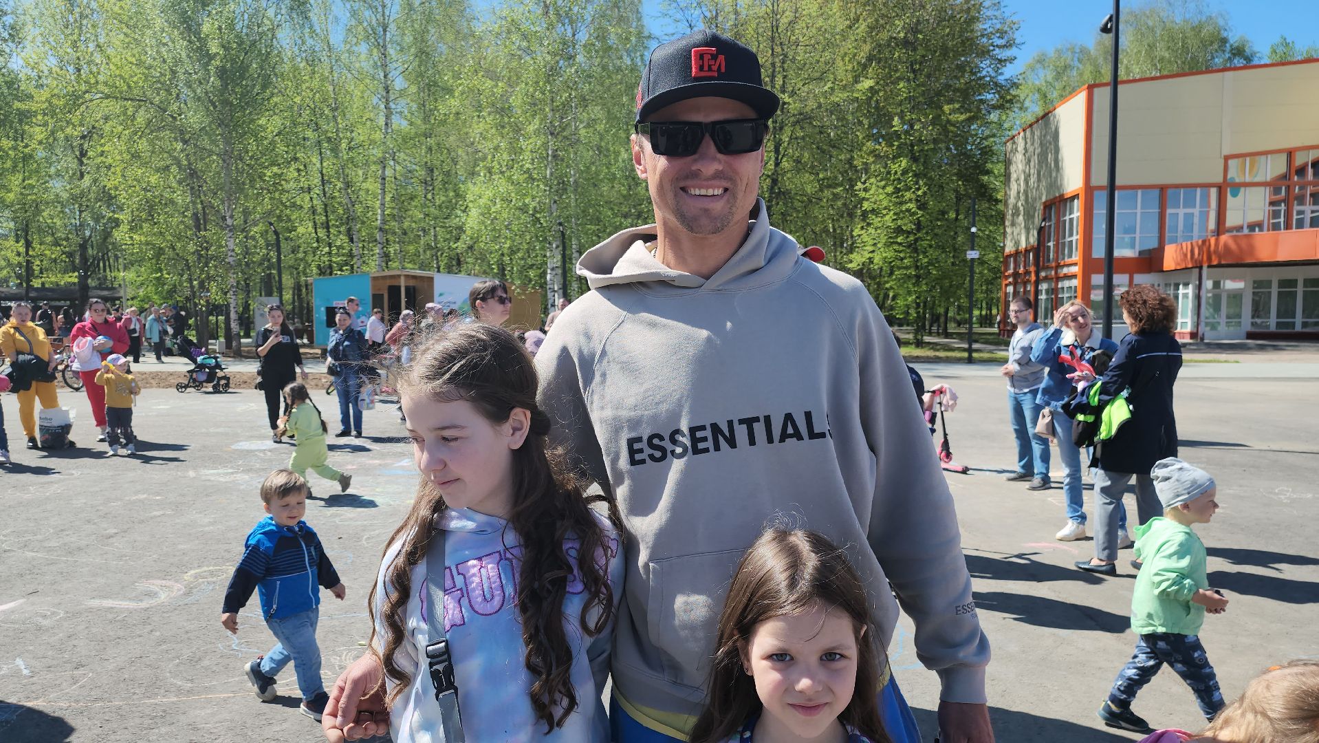 долгопрудный, майские праздники, лето, центральный парк,рисунки на асфальте,