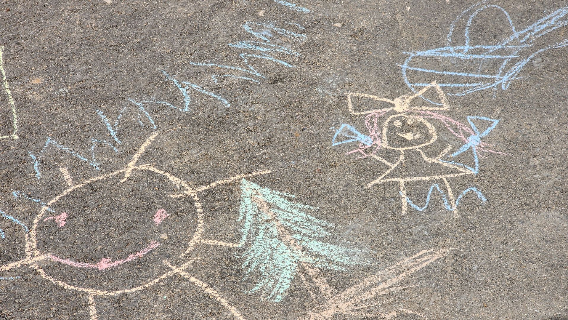 долгопрудный, майские праздники, лето, центральный парк,рисунки на асфальте,