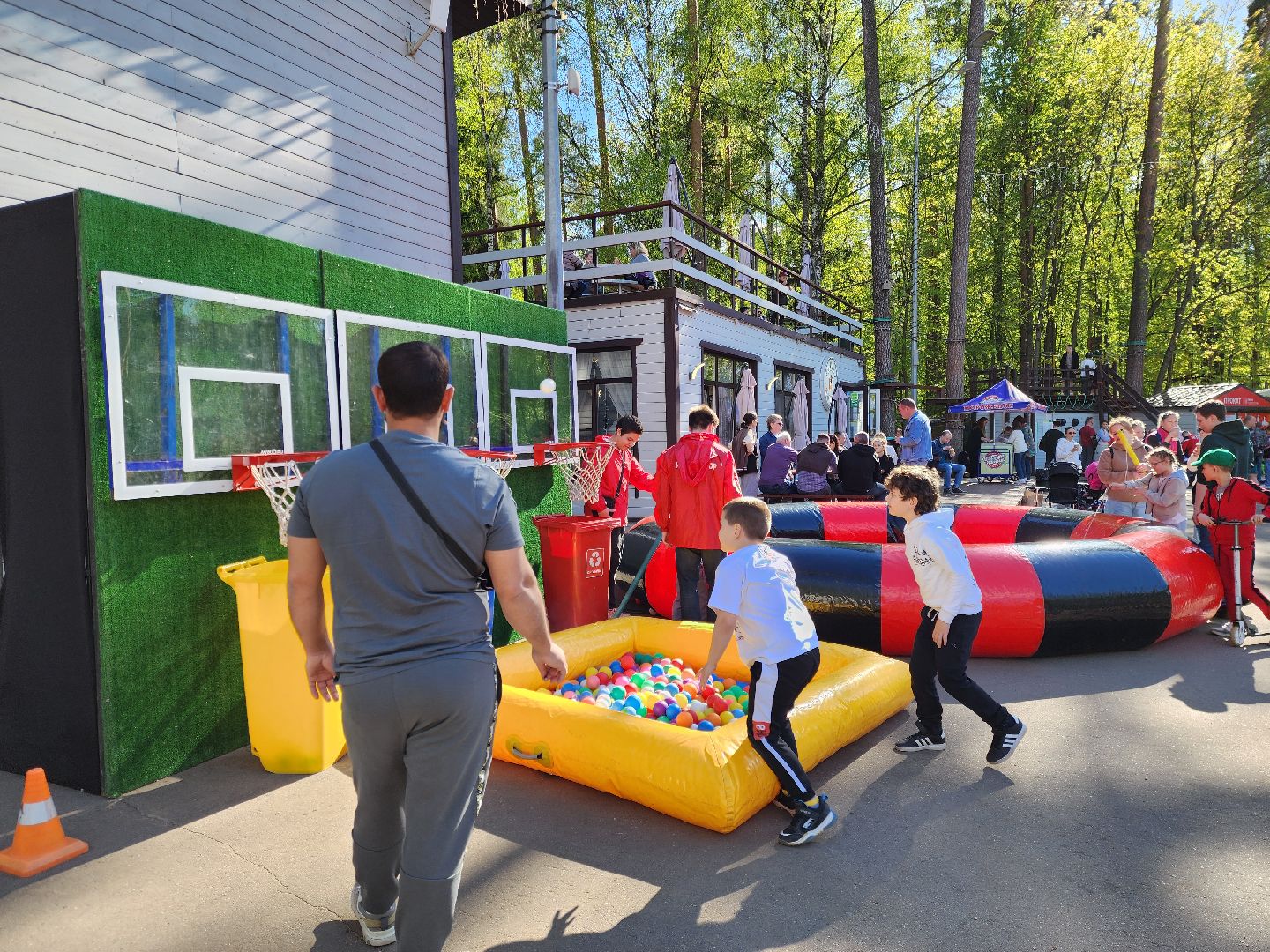 ногинск, парки подмосковья, 1 мая, летний сезон,