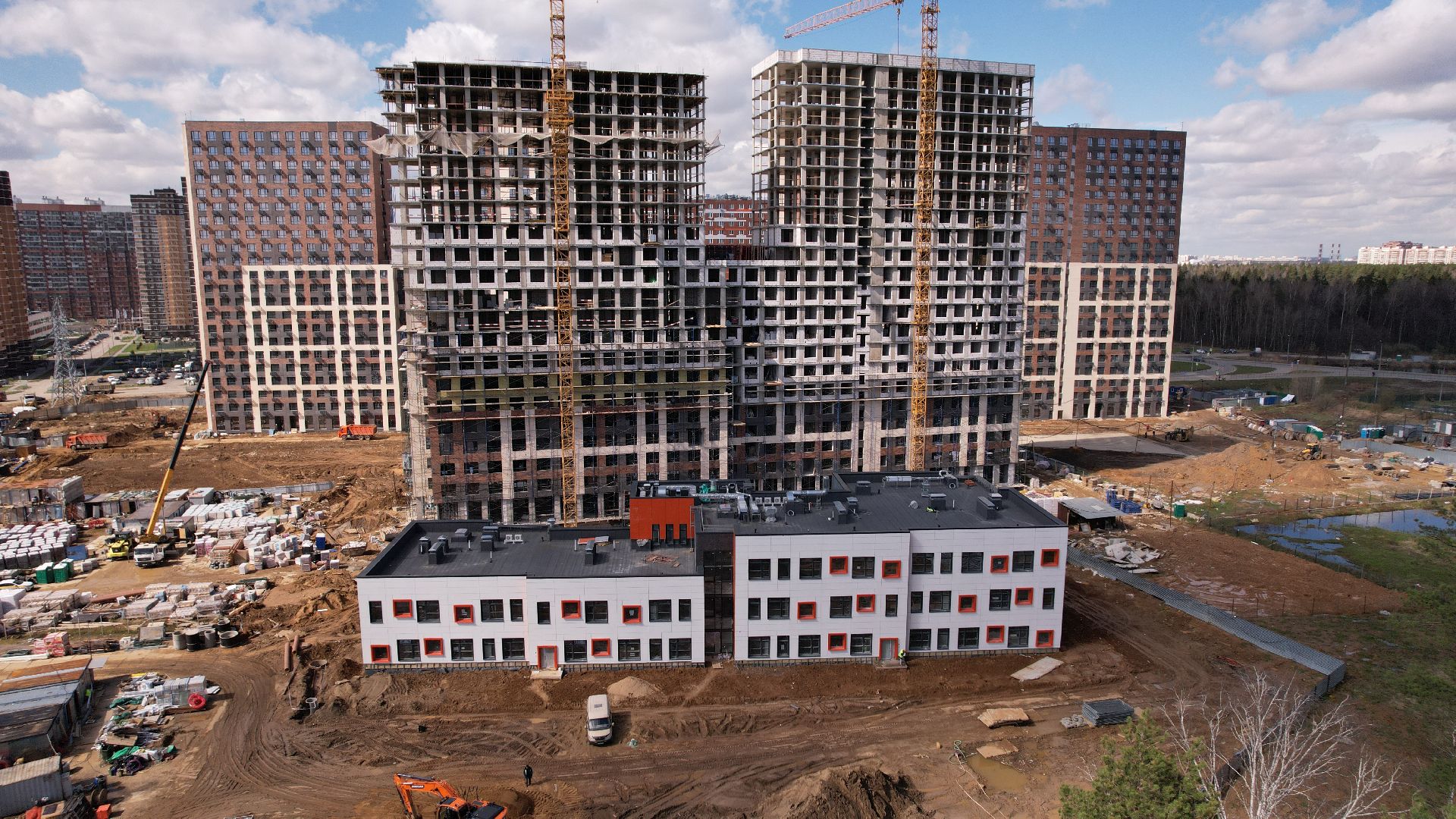 видео с коптера, балашиха, строительство, детский сад,