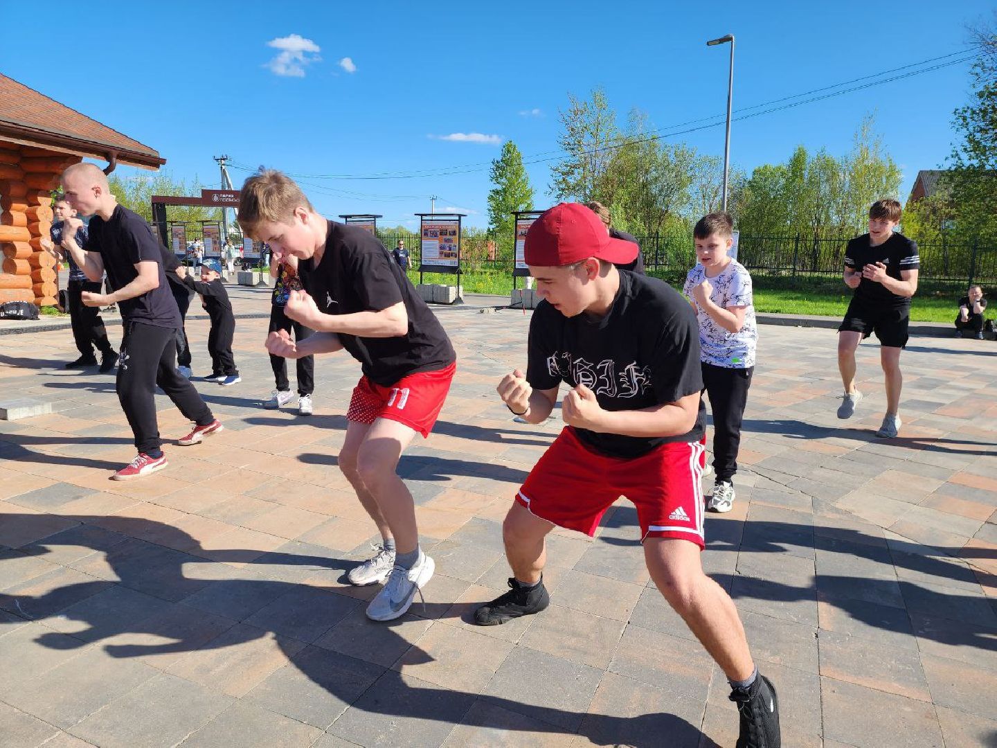 можайский городской округ, подмосковье, открытая тренировка, мастер спорта России, спортсмены, здоровый образ жизни, бокс,