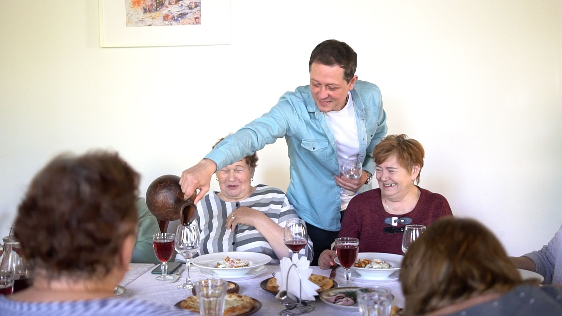 егорьевск, социальный проект, соединяя поколения, кафе, бесплатный обед, день труда, ветеран труда,