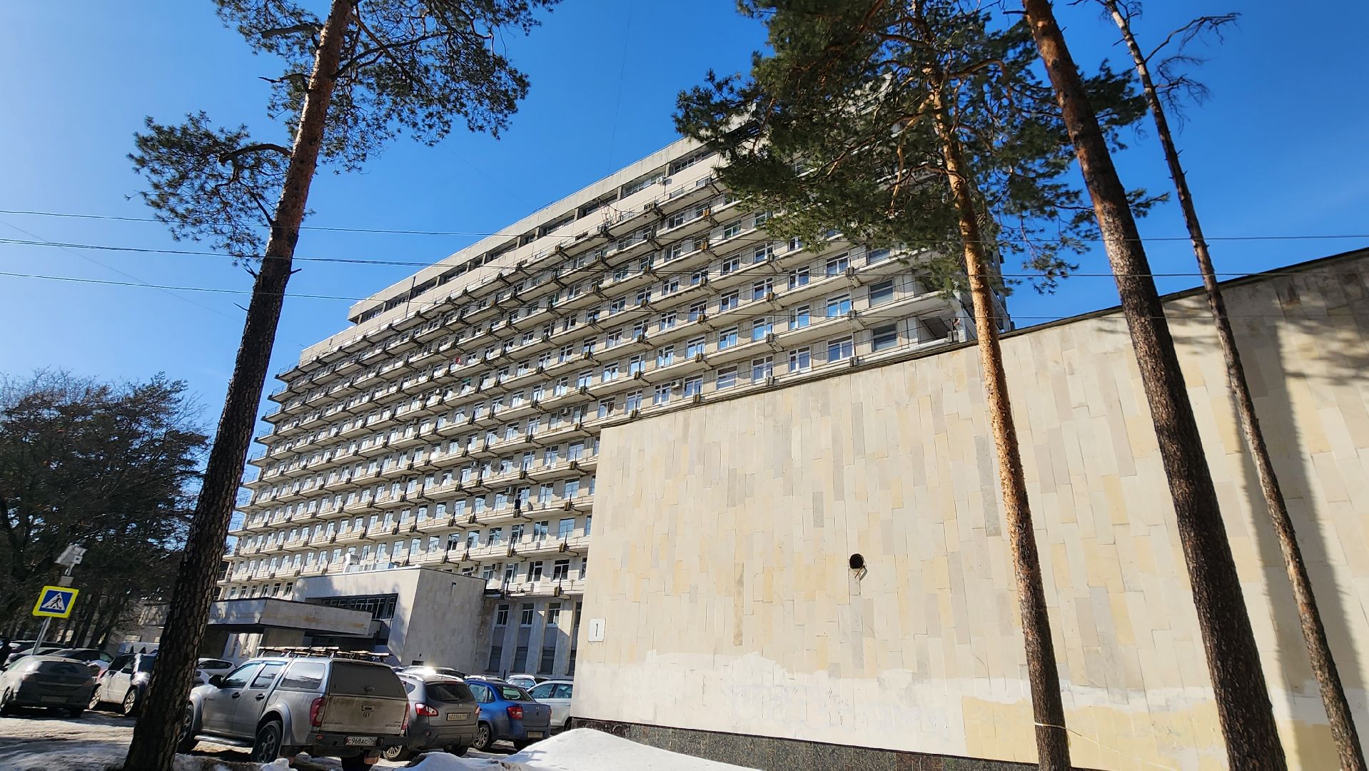 майские праздники, график работы, поликлиника, фильтр-бокс, Эдуард Семенов,