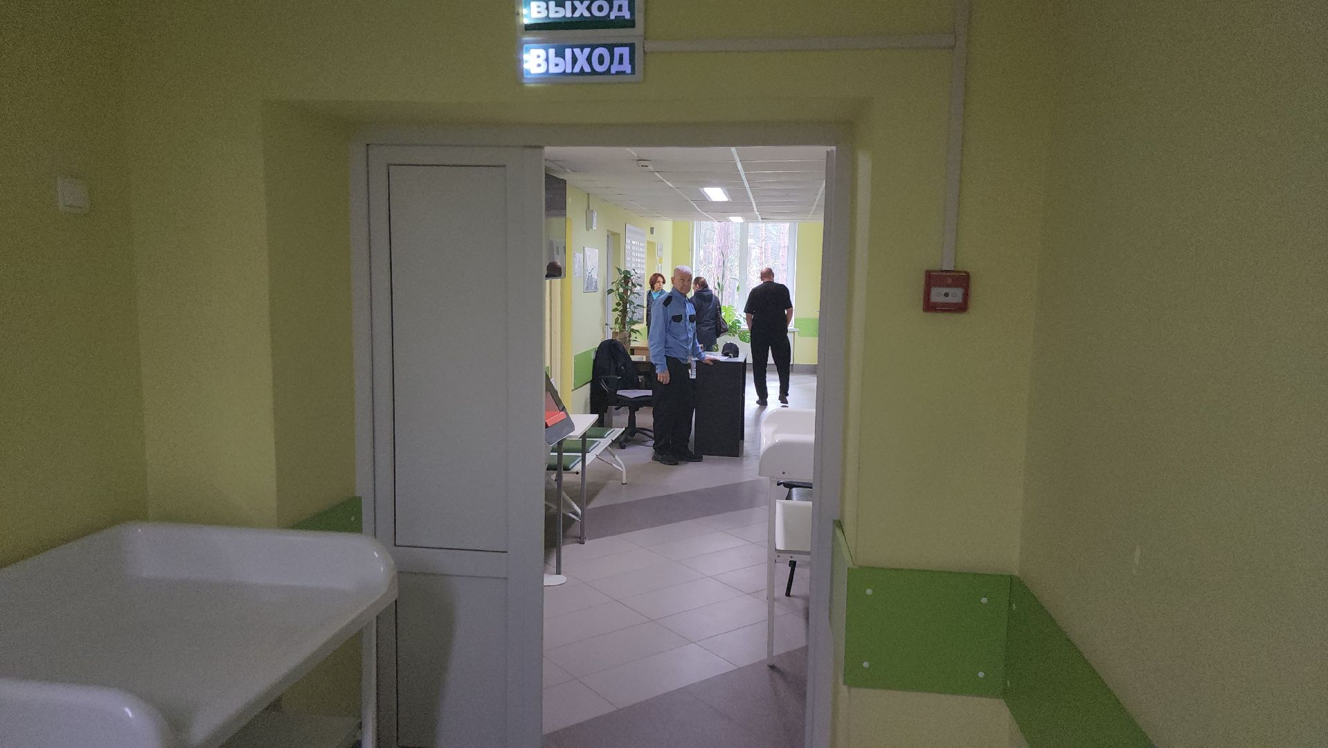 майские праздники, график работы, поликлиника, фильтр-бокс, Эдуард Семенов,