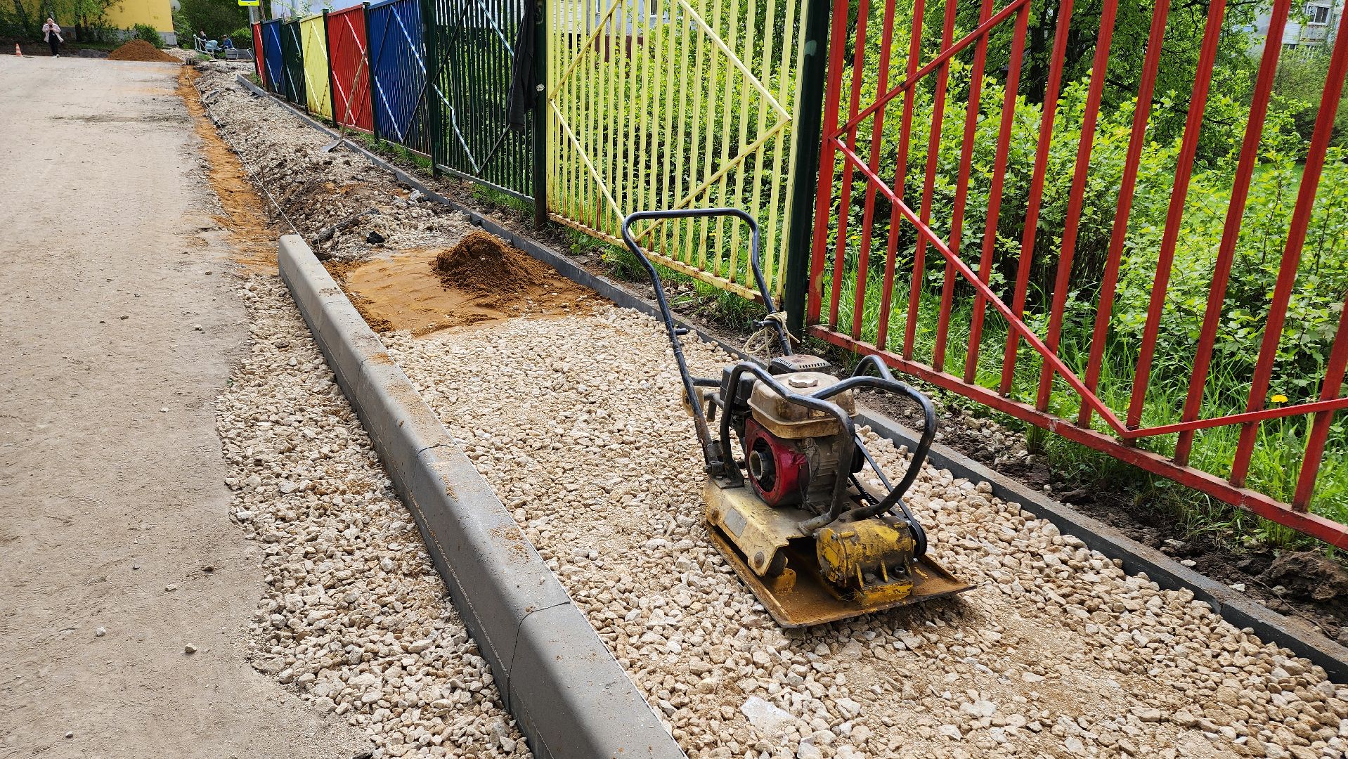 кашира, ремонт дорог, межквартальная дорога, асфальт, бордюр, тротуар, новокаширская,