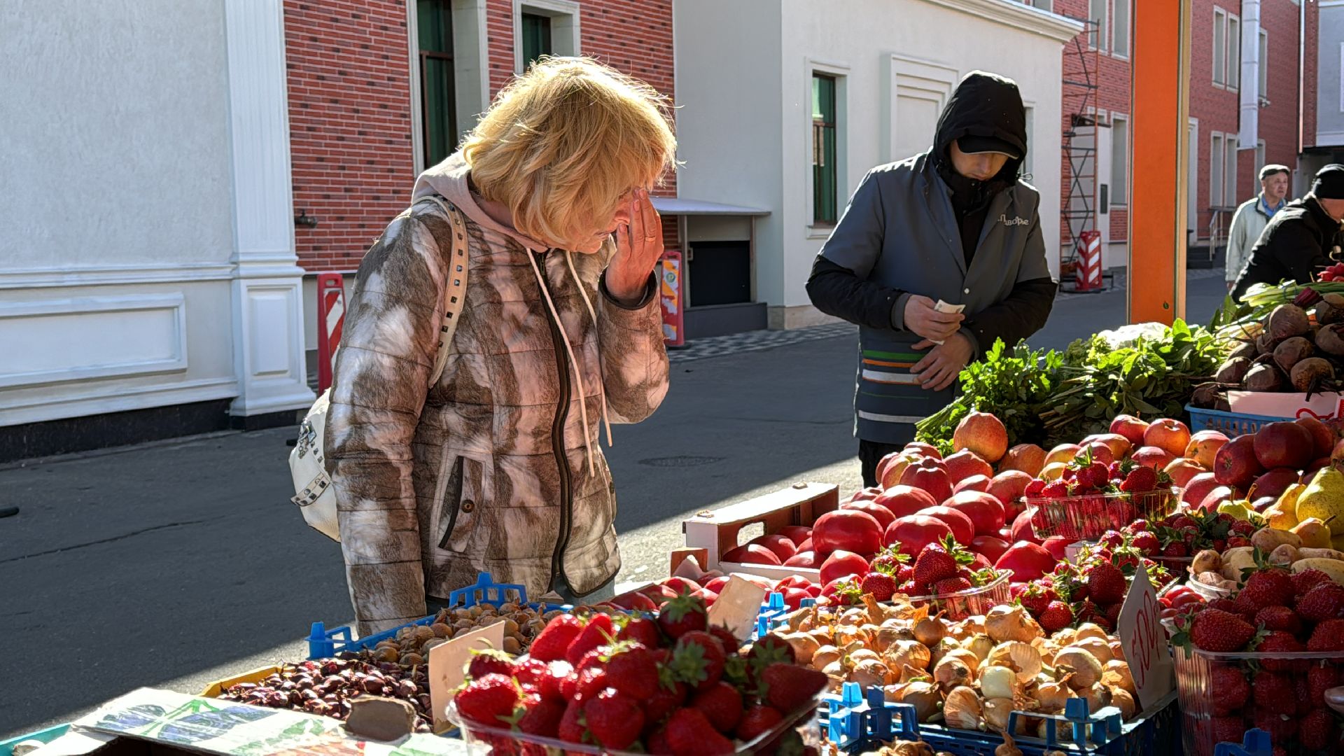 Одинцово, Крымская клубника, одинцовское подворье,