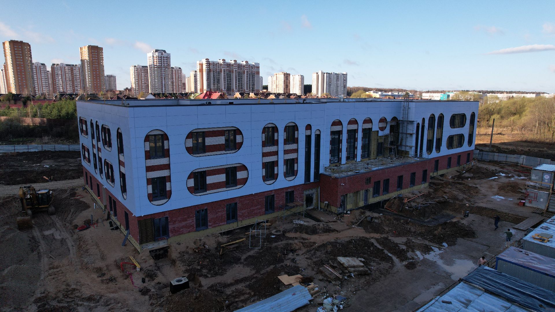 видео с коптера, лобня, школа,