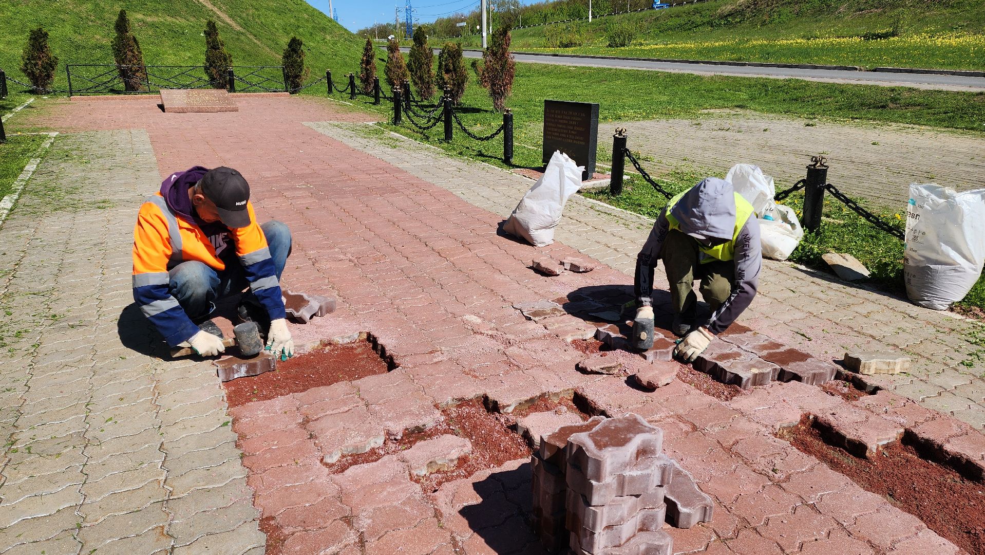 Подольск, Благоустройство, Памятник герою, комбинат благоустройства,