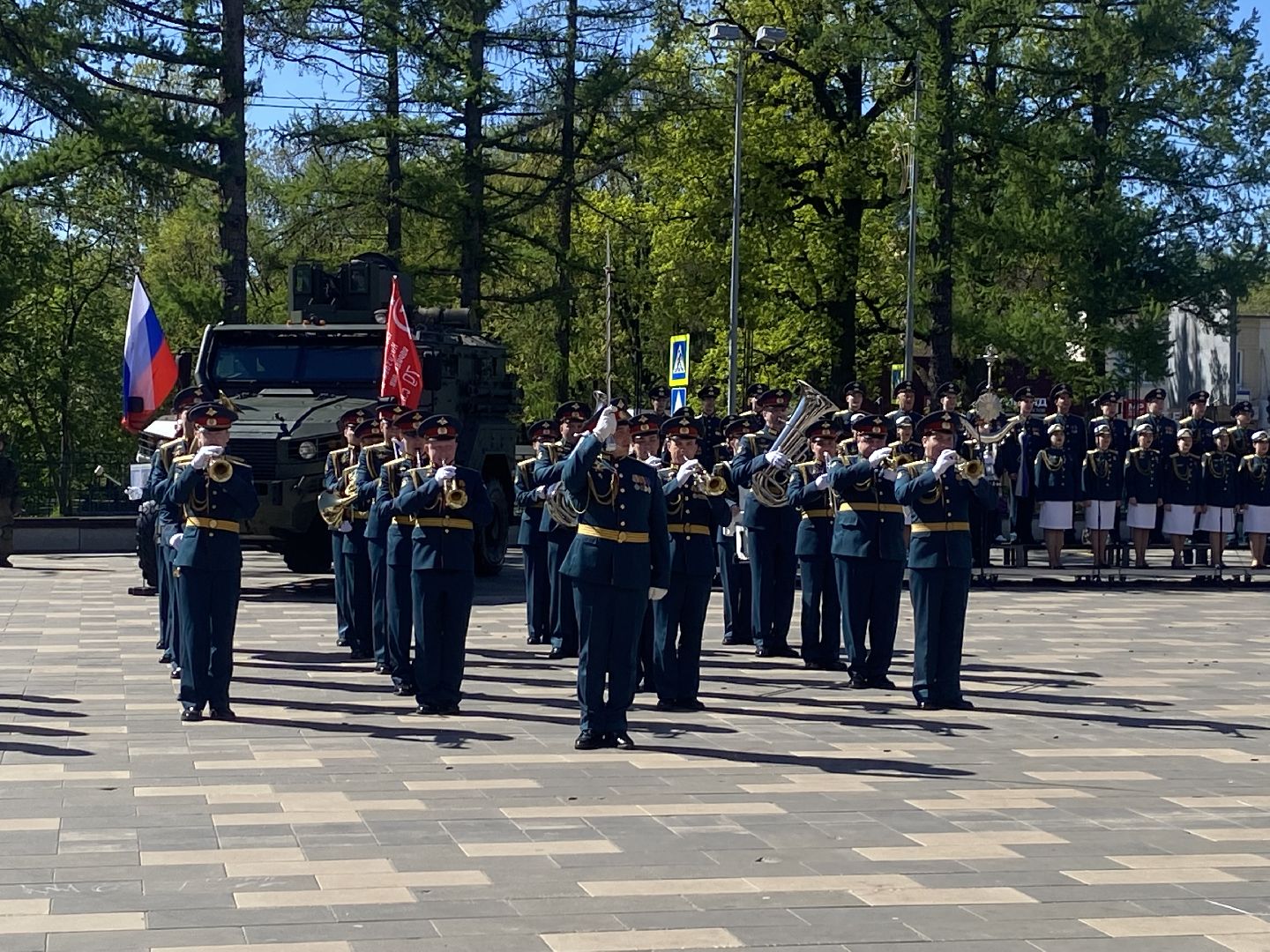 победный май во власихе, День Победы во Власихе, плац-концерт военнослужащих, ансамбль Красная звезда, Командующий РВСН, Глава ЗАТО Власиха,