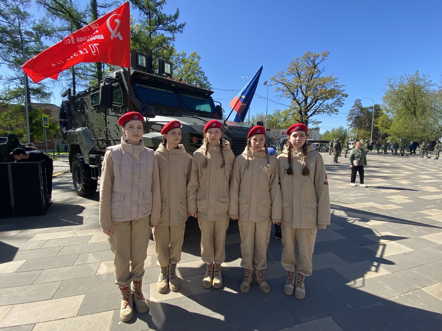 победный май во власихе, День Победы во Власихе, плац-концерт военнослужащих, ансамбль Красная звезда, Командующий РВСН, Глава ЗАТО Власиха,
