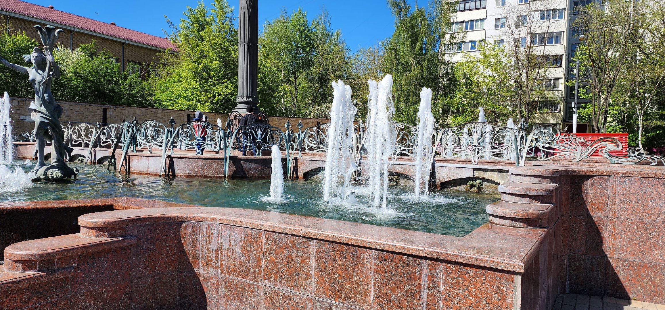 раменское, благоустройство, запуск фонтанов, фонтан времена года на площади молодежи,