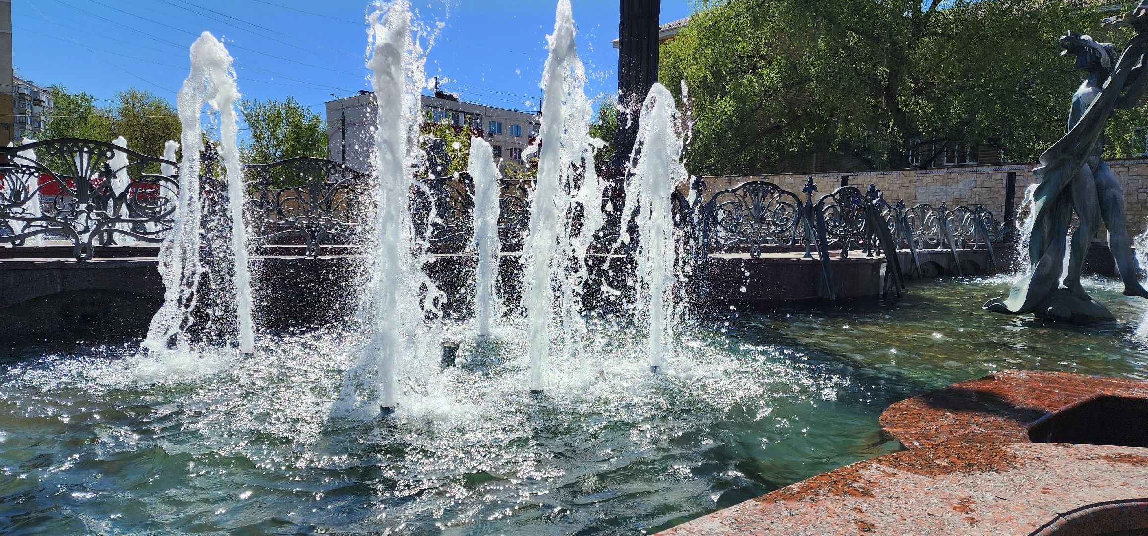 раменское, благоустройство, запуск фонтанов, фонтан времена года на площади молодежи,