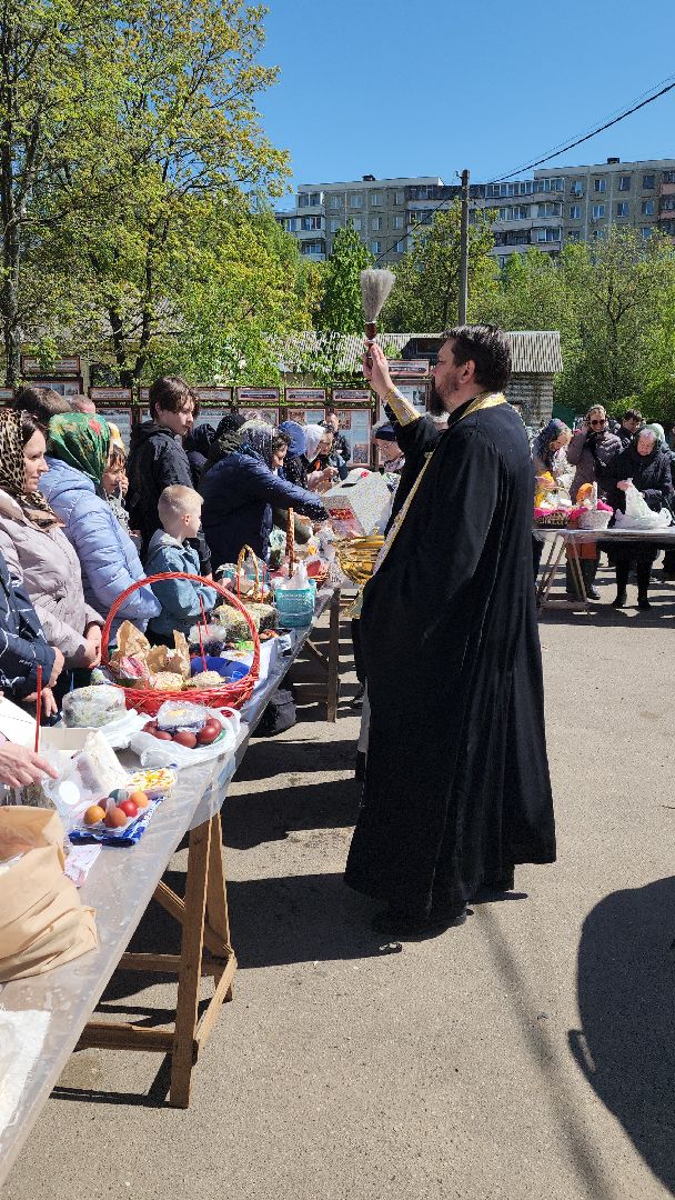 Пасха, освящение куличей, Преображенский храм, Космодамианский храм,