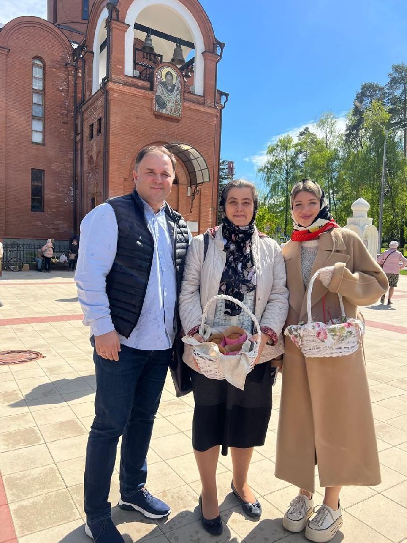 воскресение господне, Праздник Пасхи, Тихая суббота, Соборная площадь Власиха, храм во власихе, освящение куличей,